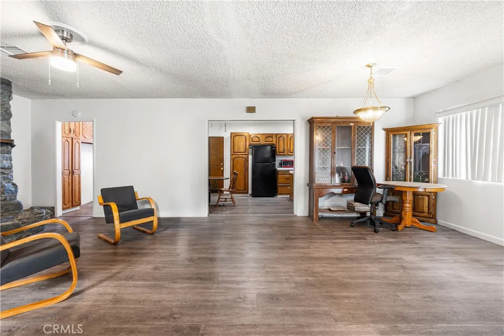 7840 Pioneer Boulevard, Whittier, California 90606 home-pic-6